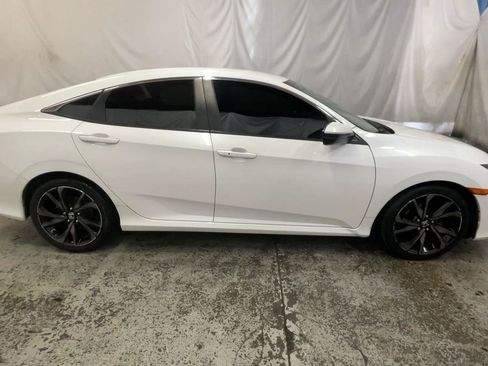 Used 2019 Honda Civic Sport image 5