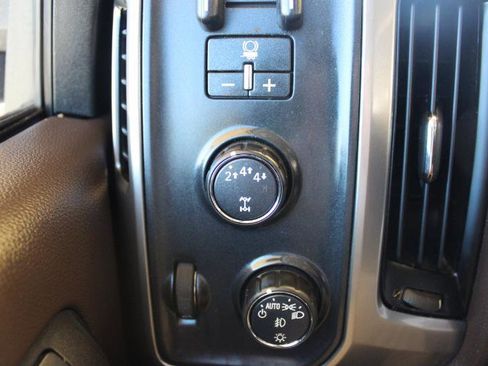 Used 2017 Chevrolet Silverado 2500 LTZ w/ Vortec Plus Package image 35