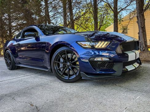 Used 2018 Ford Mustang Shelby GT350 RWD image 23