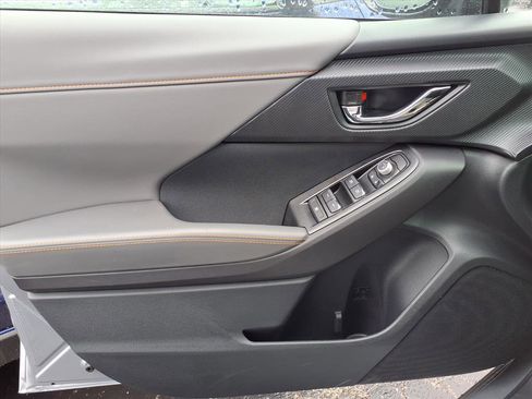 New 2025 Subaru Crosstrek 2.5i Limited w/ Crosstrek Mirror Package image 14