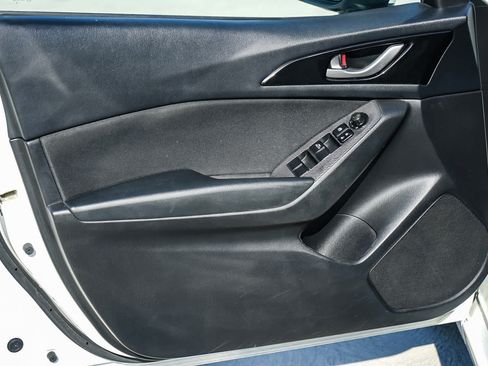 Used 2015 MAZDA MAZDA3 i Touring FWD image 20