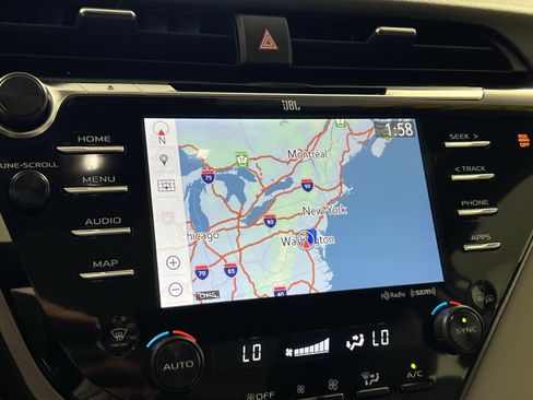 Used 2019 Toyota Camry XLE w/ Driver Assist Package FWD image 21