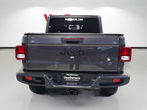 Used 2020 Jeep Gladiator Sport w/ Quick Order Package 24S AWD/4WD image 9