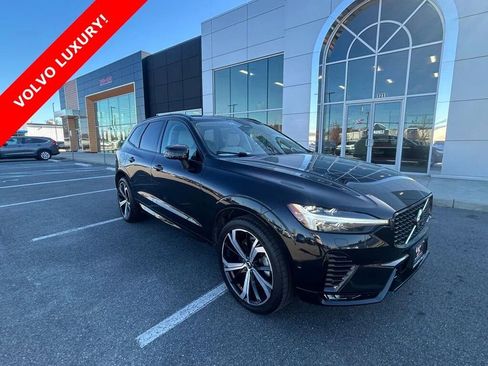 Used 2023 Volvo XC60 B6 Ultimate w/ Protection Package Premier AWD/4WD image 1