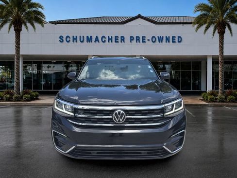 Used 2022 Volkswagen Atlas Cross Sport SEL R-Line AWD/4WD image 2
