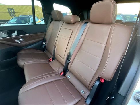 New 2026 Mercedes-Benz GLS 450 4MATIC image 10
