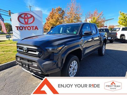 New 2025 Toyota Tacoma SR5