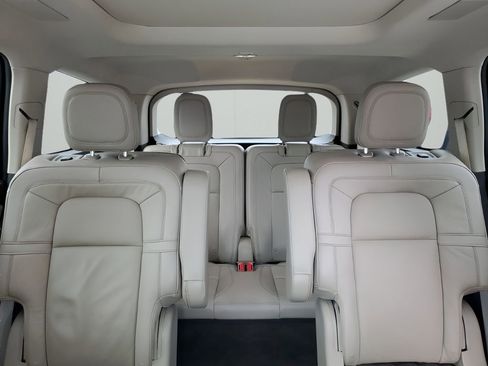 Used 2023 Lincoln Aviator Reserve w/ Equipment Group 201A image 43