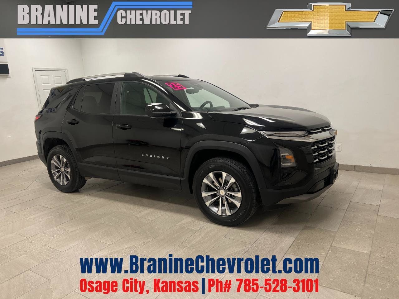 Used 2025 Chevrolet Equinox LT w/ Convenience Package II FWD image 1