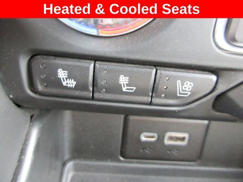 Used 2023 GMC Yukon XL SLT AWD/4WD image 20