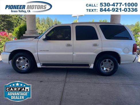 Used 2003 Cadillac Escalade 2WD image 1
