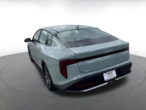 Used 2025 Kia K4 LXS image 11