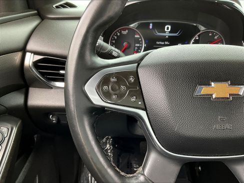 Used 2023 Chevrolet Traverse Premier FWD image 13