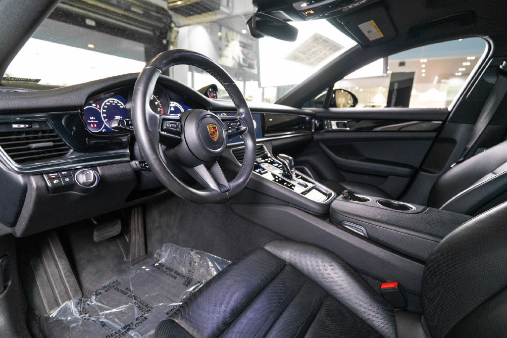 Used 2022 Porsche Panamera 4 AWD/4WD image 4