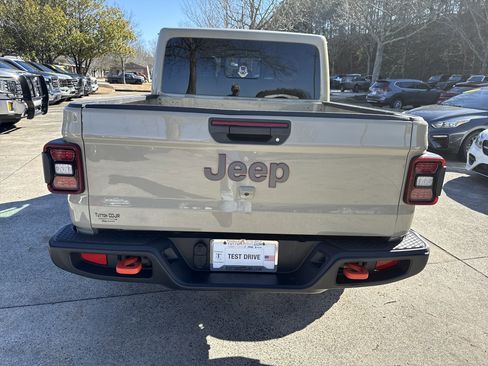 Used 2022 Jeep Gladiator Mojave w/ LED Lighting Group image 5