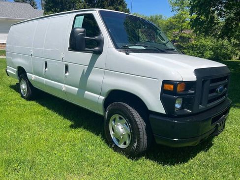 Used 2014 Ford E-250 and Econoline 250 Extended w/ Commercial Cargo Van Package image 7