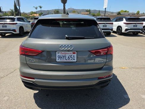 Used 2023 Audi Q3 2.0T Premium w/ Black Optic Sport Package AWD/4WD image 5