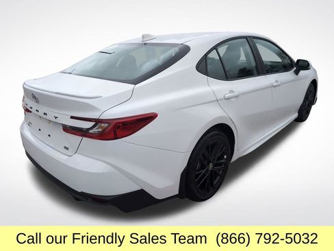 Used 2025 Toyota Camry SE w/ Convenience Package AWD/4WD image 6