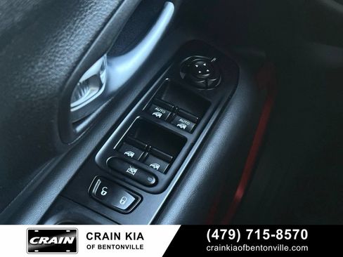 Used 2022 Jeep Renegade Trailhawk w/ Sun/Sound Group AWD/4WD image 10