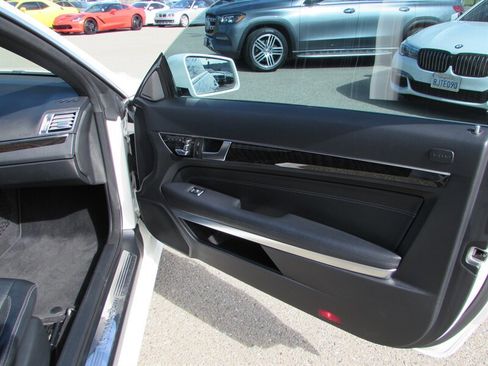 Used 2014 Mercedes-Benz E 550 Cabriolet image 40