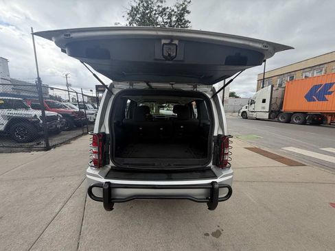 Used 2012 Jeep Liberty Sport AWD/4WD image 29