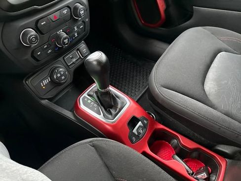 Used 2020 Jeep Renegade Trailhawk w/ Cold Weather Group image 8