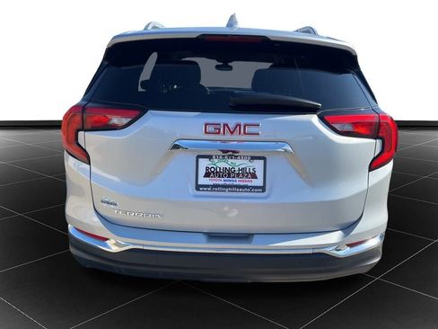 Used 2018 GMC Terrain SLT w/ Preferred Package image 4
