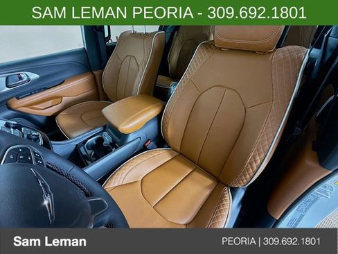 New 2026 Chrysler Pacifica Pinnacle image 20