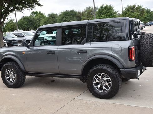 Used 2025 Ford Bronco Badlands AWD/4WD image 9