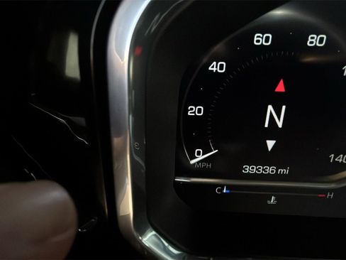 Used 2022 GMC Sierra 1500 Elevation image 9