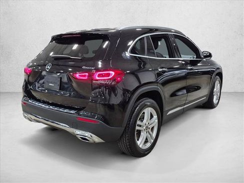 Used 2022 Mercedes-Benz GLA 250 4MATIC w/ Premium Package Lite image 5