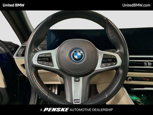 Used 2023 BMW i4 eDrive40 w/ M Sport Package image 6