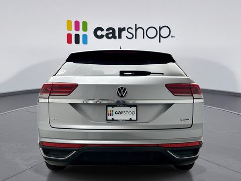Used 2020 Volkswagen Atlas Cross Sport SE w/ Panoramic Sunroof Package AWD/4WD image 4