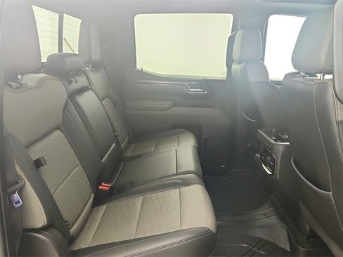 Used 2023 Chevrolet Silverado 1500 ZR2 w/ Technology Package image 35