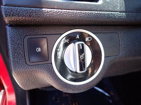 Used 2011 Mercedes-Benz C 300 4MATIC Sedan image 13