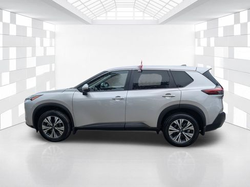 Used 2023 Nissan Rogue SV FWD image 4