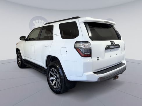 Used 2019 Toyota 4Runner TRD Off-Road Premium AWD/4WD image 4