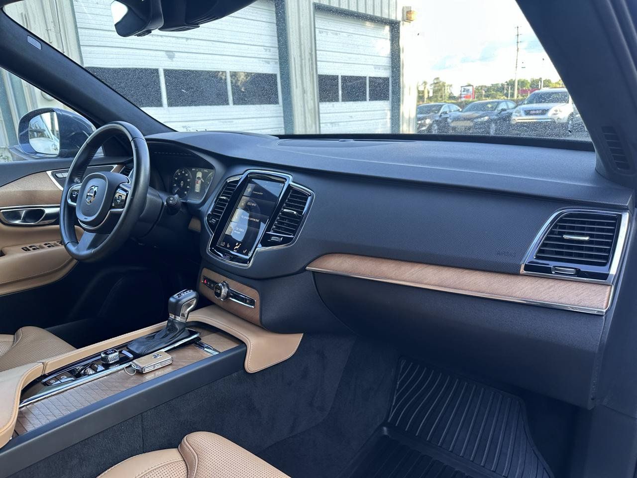 Used 2018 Volvo XC90 T6 Inscription w/ Luxury Package AWD/4WD image 16