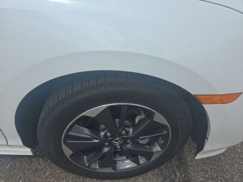 Used 2023 Honda Odyssey Elite image 3