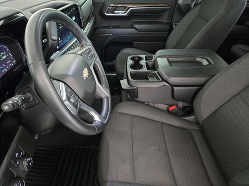Used 2024 Chevrolet Silverado 1500 LT RWD image 15