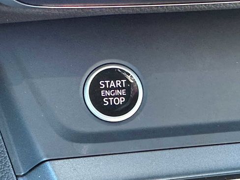 New 2025 Audi Q3 2.0T Premium image 34