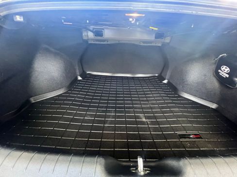 Used 2022 Hyundai Elantra SEL w/ Convenience Package image 7