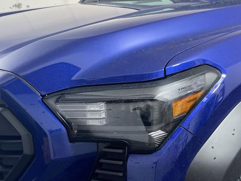 New 2025 Toyota Tacoma TRD Off-Road image 11