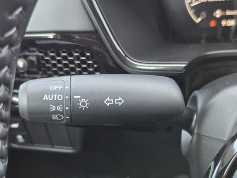 Used 2025 Honda CR-V EX-L image 18