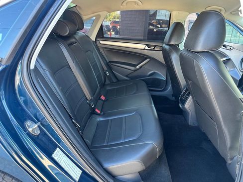 Used 2020 Volkswagen Passat 2.0T SE image 11