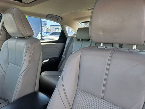 Used 2013 Toyota Avalon Limited image 12