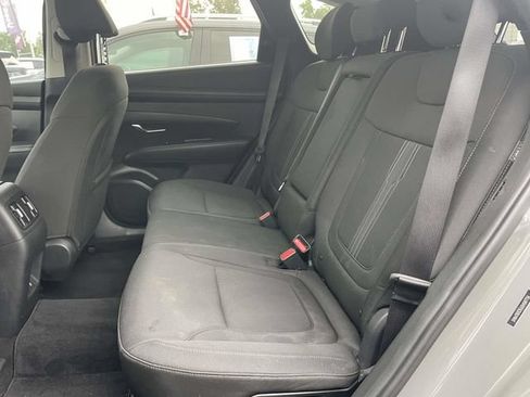 Used 2025 Hyundai Tucson SEL FWD image 12