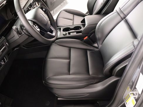 New 2026 Lincoln Corsair Premiere image 12