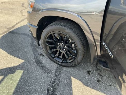 Used 2020 RAM 1500 Laramie w/ Sport Appearance Package AWD/4WD image 20