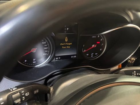 Used 2017 Mercedes-Benz GLC 300 4MATIC image 9